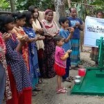 Help Dunya Brunnenbau. Mehrere hunderte Brunnen wurden schon Dank Euren Spenden erbaut und zahlreiche Menschen können sich daran bedienen. Durch den Bau eines Brunnens unterstützt Ihr nicht nur die Arbeitswirtschaft sondern auch die Bildung der jüngeren, da sie statt Wasser zu schleppen, die Schule besuchen können. Help Dunya Brunnenbau
