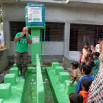 Help Dunya Brunnenbau. Mehrere hunderte Brunnen wurden schon Dank Euren Spenden erbaut und zahlreiche Menschen können sich daran bedienen. Durch den Bau eines Brunnens unterstützt Ihr nicht nur die Arbeitswirtschaft sondern auch die Bildung der jüngeren, da sie statt Wasser zu schleppen, die Schule besuchen können. Brunnenbau Help Dunya